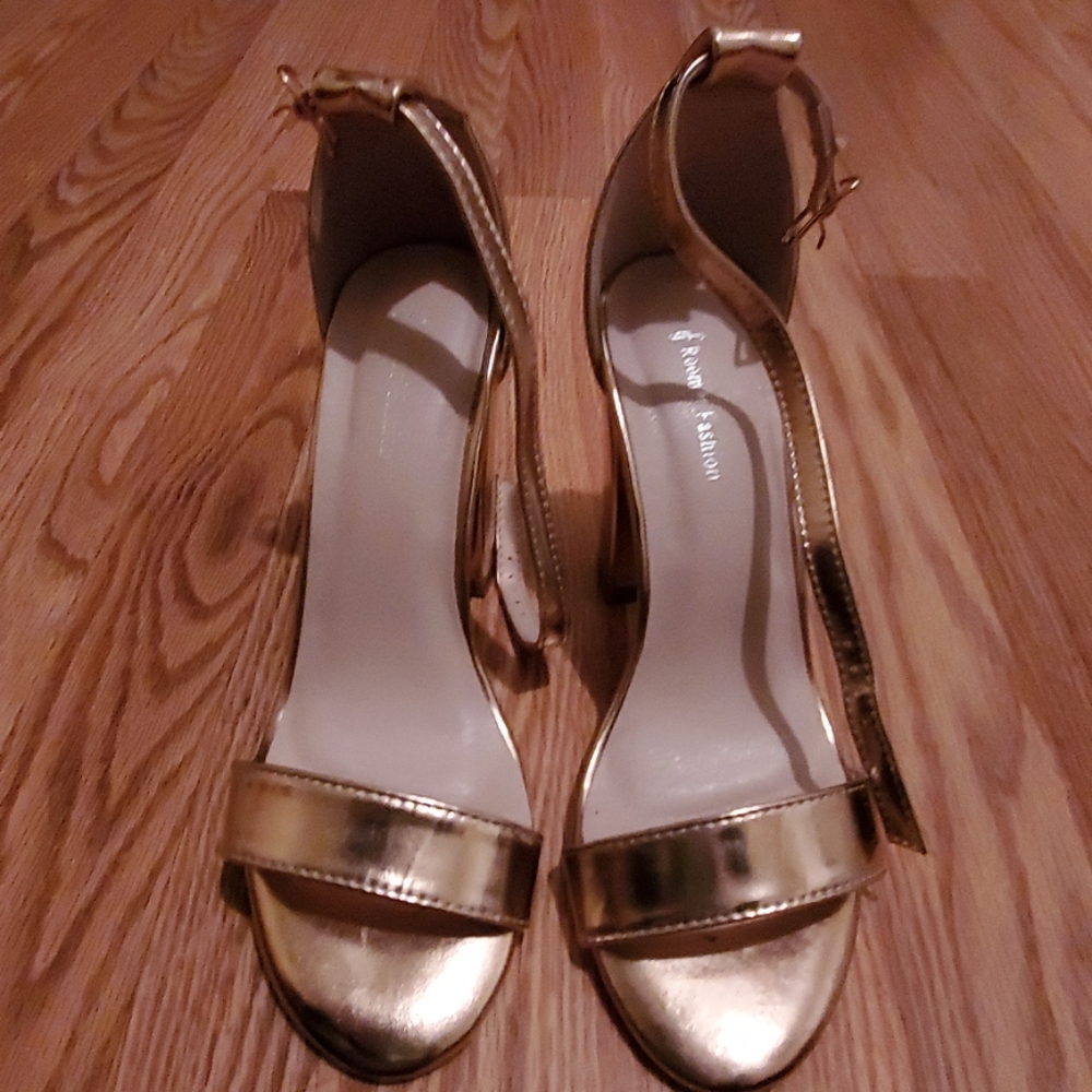 Block Gold Heels
